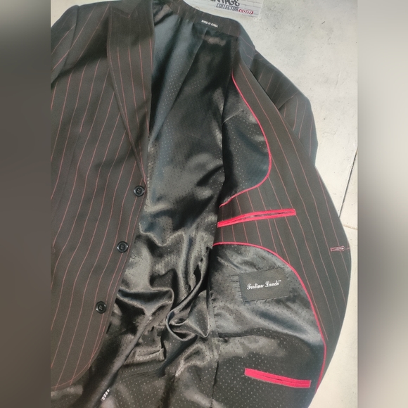 Men’s black with Red pinstripe Zoot Suit Size 42R - Picture 4 of 12